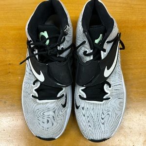 Nike KD Durant shoes (DA7850-100) Men sz 9.5